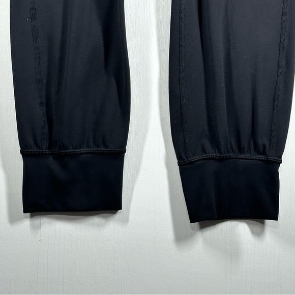 Lululemon Align Jogger Crop Pants Women's 2 Black Nulu Buttery Soft Workout - Picture 3 of 9